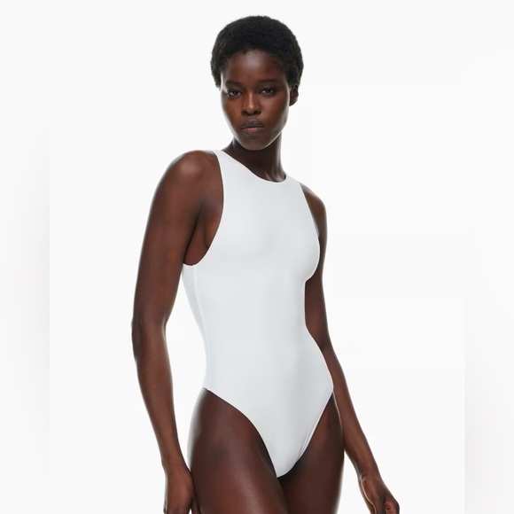 Aritzia Babaton 90’s contour bodysuit - Picture 1 of 3